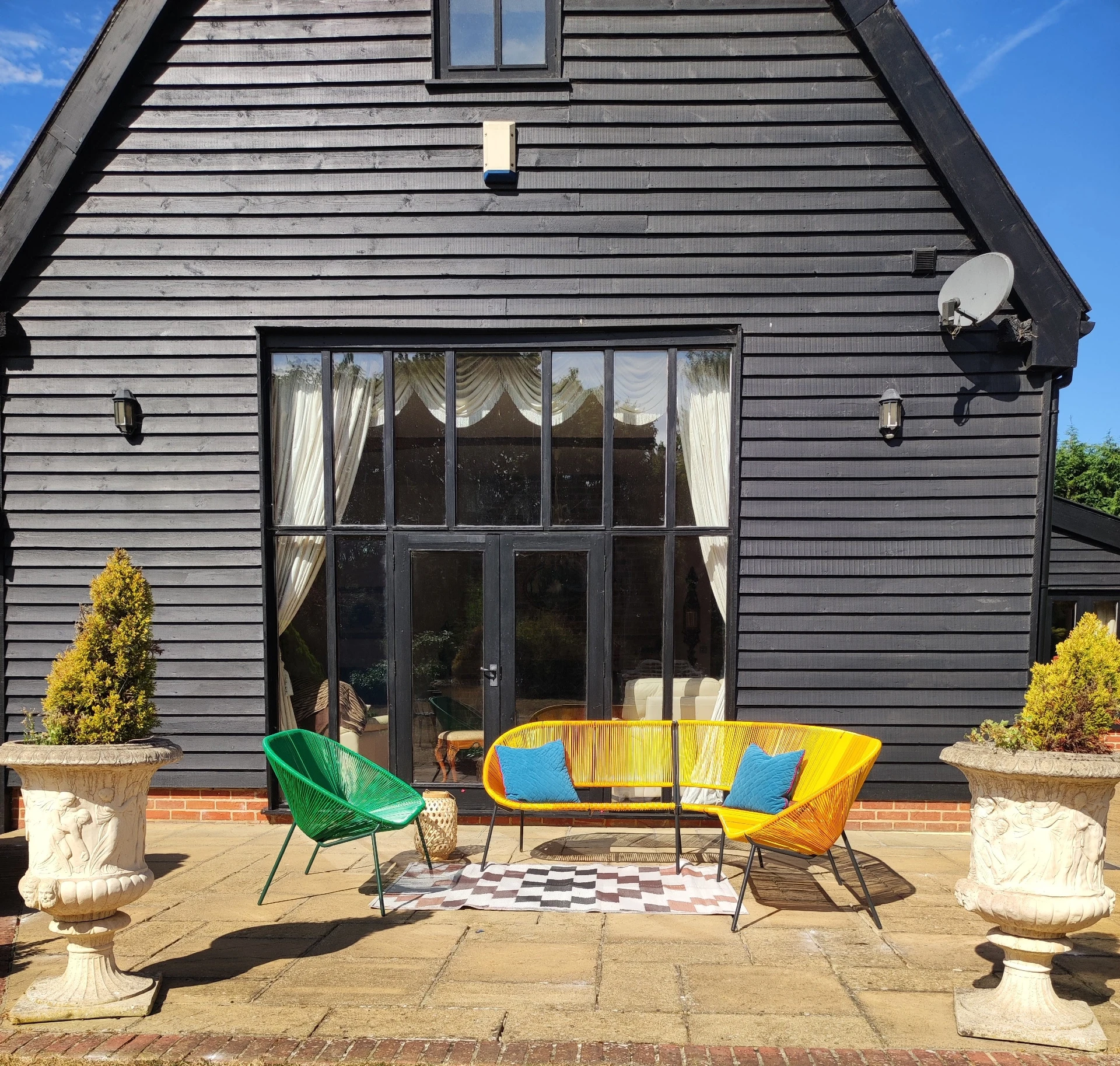 Cottage ; Barn Conversion ; Rural Retreat ; Secluded cottage ; Party House ; Hen party house ; Family party house ; Birthday party house ; House for anniversary parties ; Family Cottages ; Dog-Friendly ; 