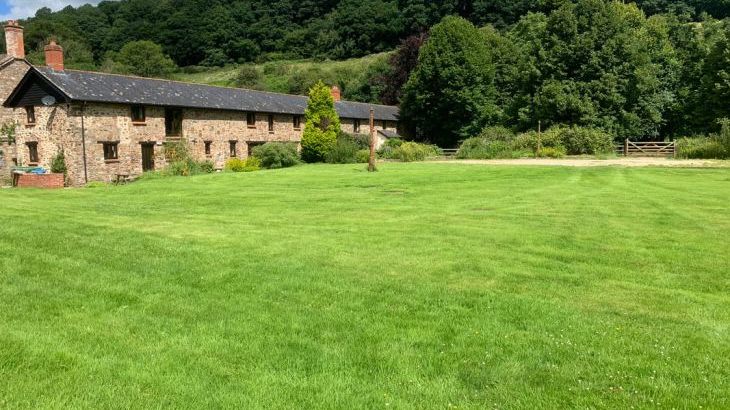 Orchard Barn at Duvale Priory, sleeps  29,  Photo 4