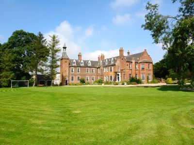 Luxury self-catering large country house