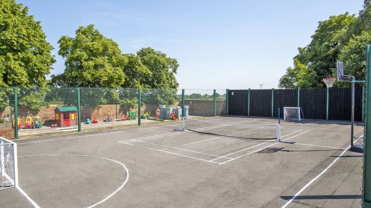 William's Hayloft with Swimming Pool, Sports Court & Toddler Play Area - Photo 13