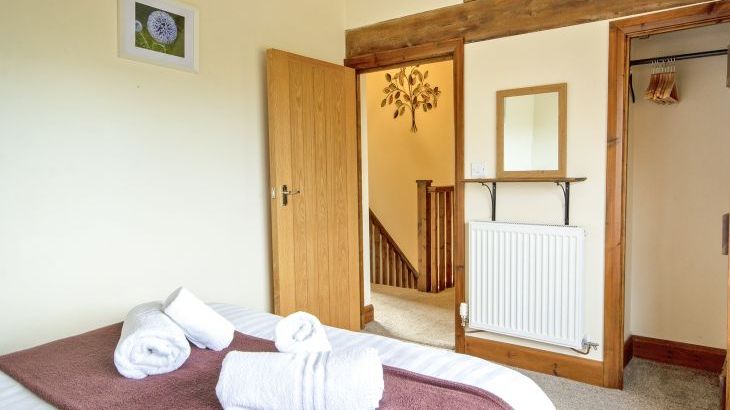 Buttercups Haybarn 5 Star Cottage with Indoor Pool, Sports Court & Toddler Play Area - Photo 16