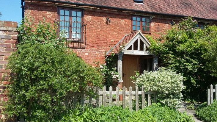 Bluegate Farm Holiday Cottages - Photo 1