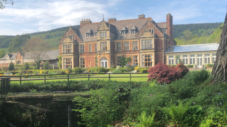 Knowle Manor - Main Photo