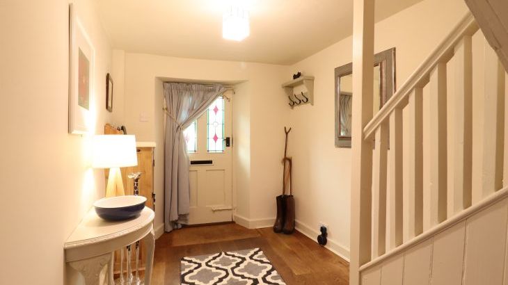 Wayside Cottage - Photo 2