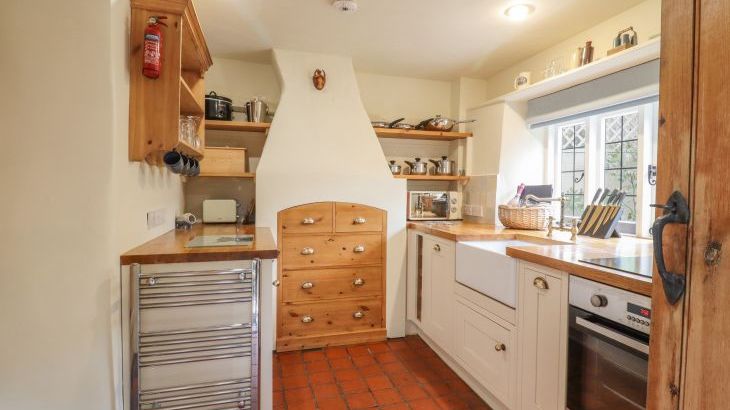 Wayside Cottage - Photo 9