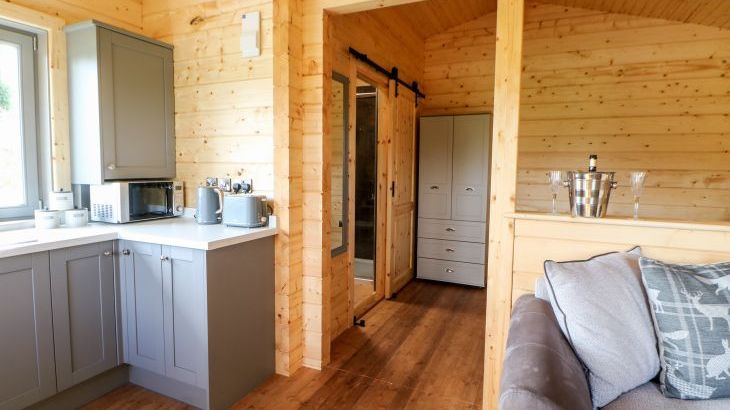 Badgers Sett - Photo 9