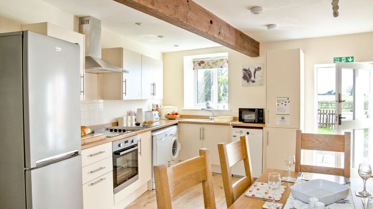 William's Hayloft with Swimming Pool, Sports Court & Toddler Play Area - Photo 27