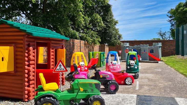 Buttercups Haybarn 5 Star Cottage with Indoor Pool, Sports Court & Toddler Play Area - Photo 6