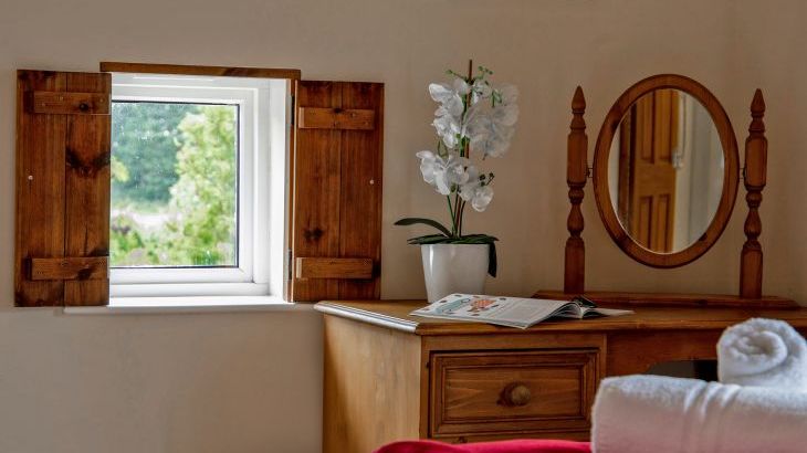 James's Parlour with exclusive use of shared Indoor Swimming Pool, Sports Court & Play Area - Photo 11