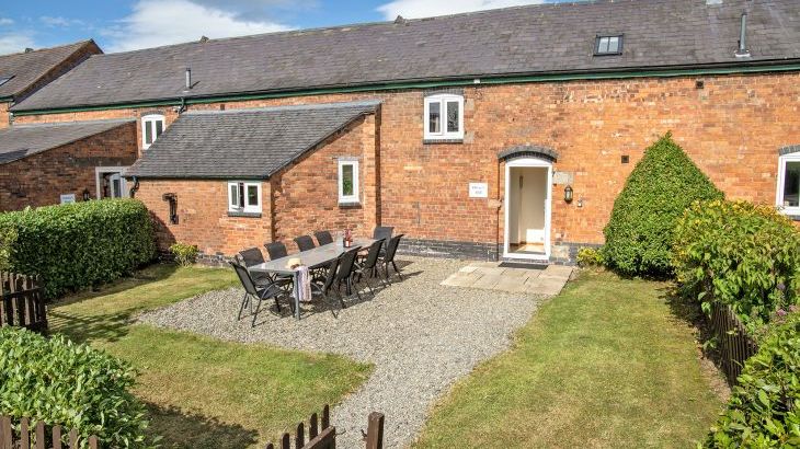 Oliver's Mill with shared Indoor Pool, Sports Court & Play Area - Photo 34