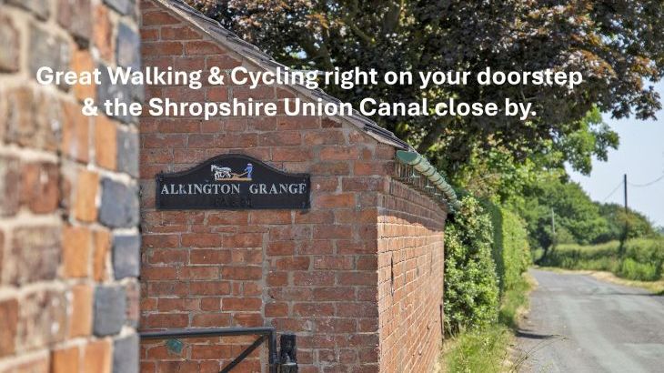 Buttercups & Hayloft Sleeps & Dines 16 with Pool, Sports Court & Play Area - Photo 24