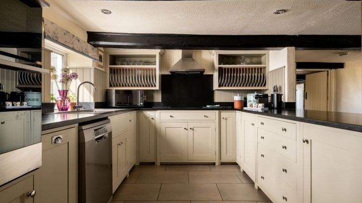 Tincleton Lodge - Photo 9