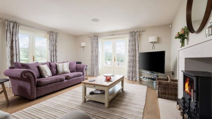 Sleeps 10+1, 5* High Spec, Luxury, House with free WiFi,private driveway, games room, amazing garden and Sonos System and downstairs bedroom and bathroom - Photo 25