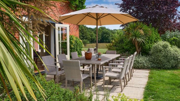 Luxury House, 5* Gold rated,sleeps 10+1 with a large garden, downstairs bedroom and wet room,  and a shared games room - Photo 45