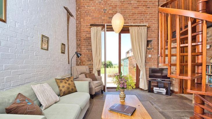 The Granary at Old Barn Cottages - Photo 2