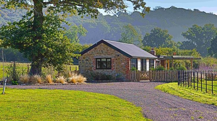 Field Barn sleeps 2, with a private Steam Room! - Photo 1