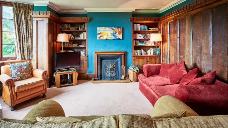 Bowley Hall - Photo 4