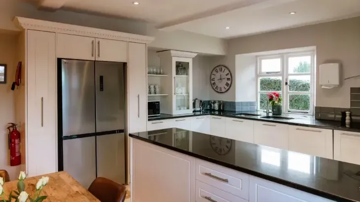 Bowley Hall - Photo 12