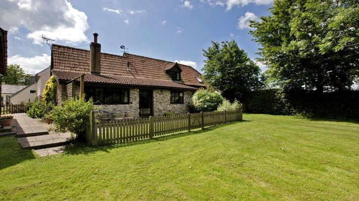 Weathervane Cottage at Twistgates Farm Cottages - Main Photo