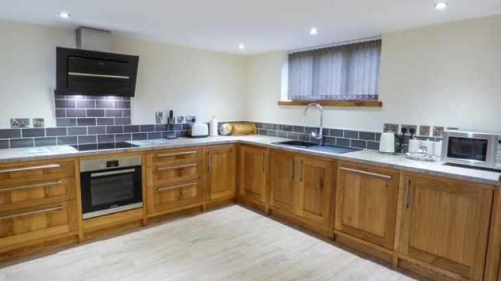 Manor Barn - Photo 4