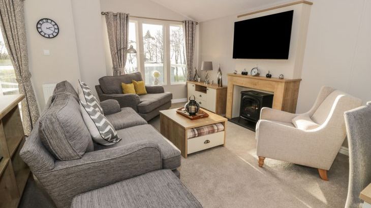 Woodstock Lodge - Photo 3