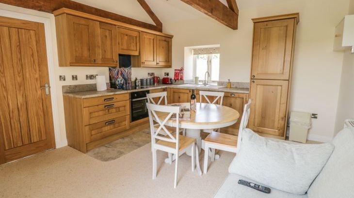 Lake Farm Cottage - Photo 5