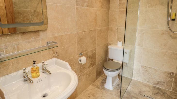 Lake Farm Cottage - Photo 10