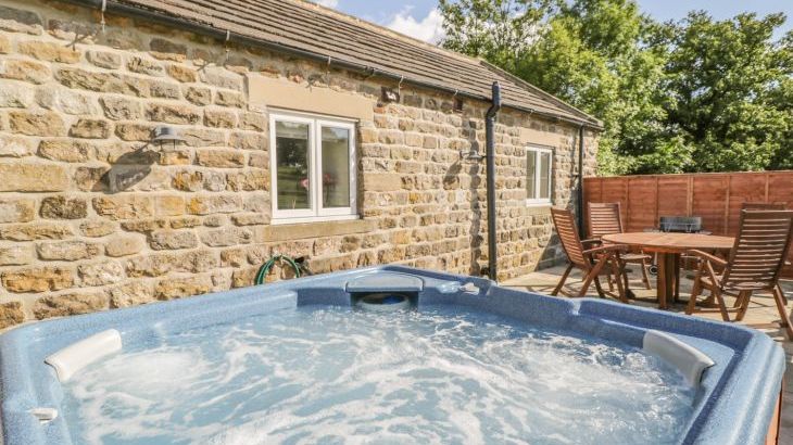 Lake Farm Cottage - Photo 2