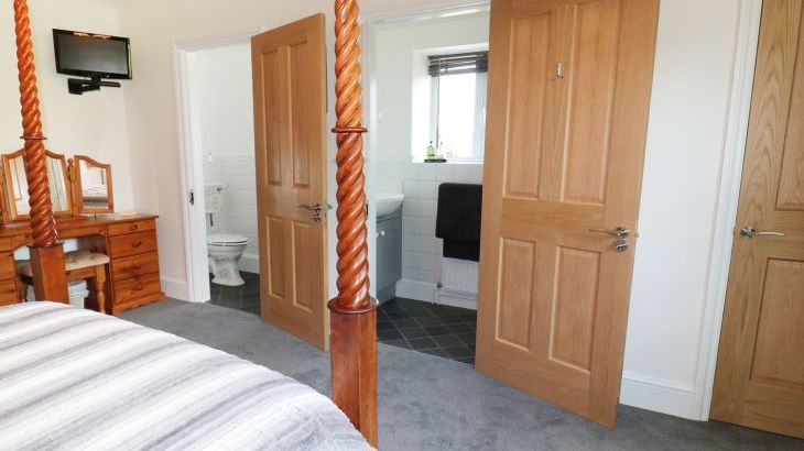 Leigh Holt - Photo 9