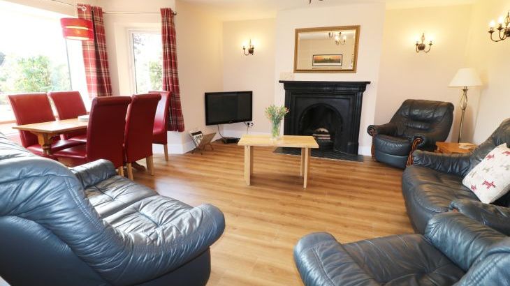 Leigh Holt - Photo 2