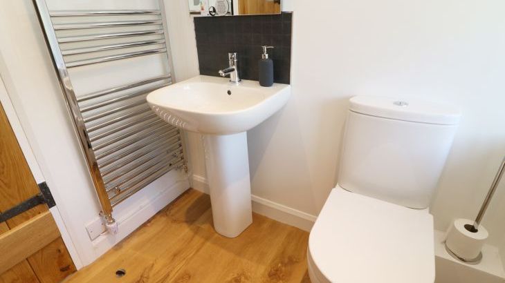 Damson Barn - Photo 9