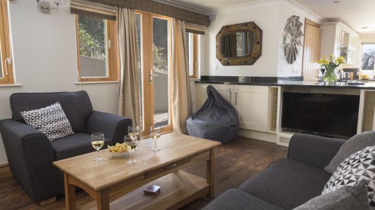 Court Lodge, Hillfield Village - Photo 4