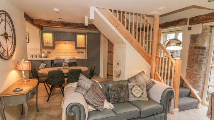 Orchard Barn - Photo 5