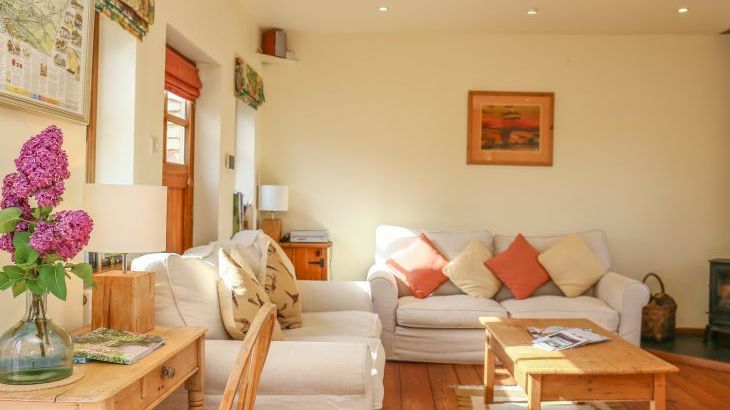 The Coach House - Photo 16