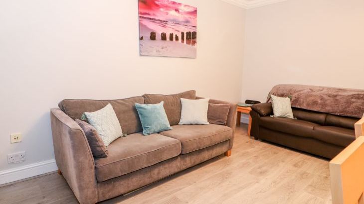 Lincoln House - Photo 6