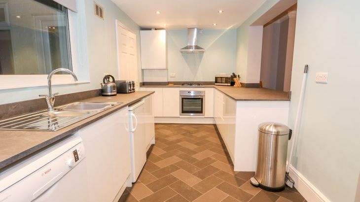 Lincoln House - Photo 8