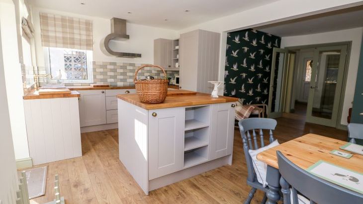 Giggling Goose Cottage - Photo 8