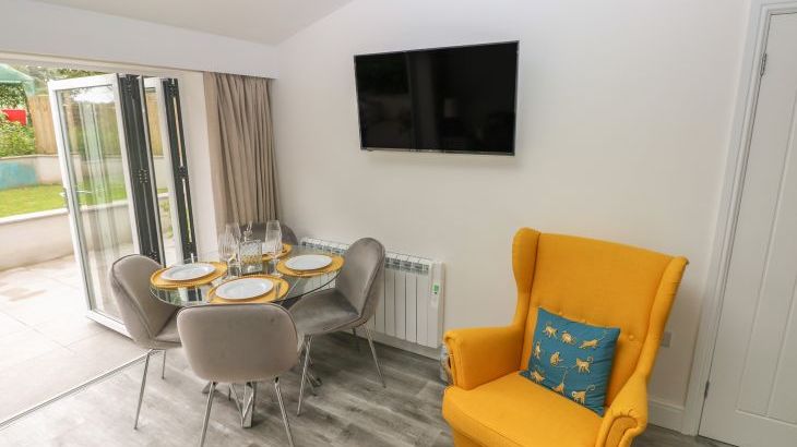 Summerhouse - Photo 5