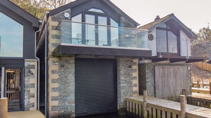 The Boat House at Louper Weir - Photo 1