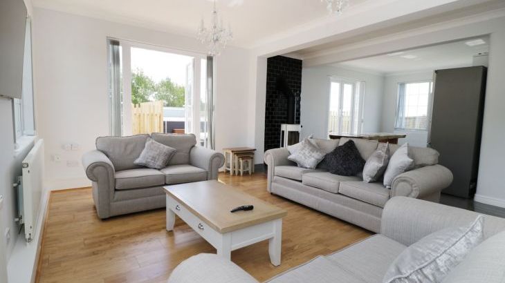 Castle Top Retreat - Photo 3