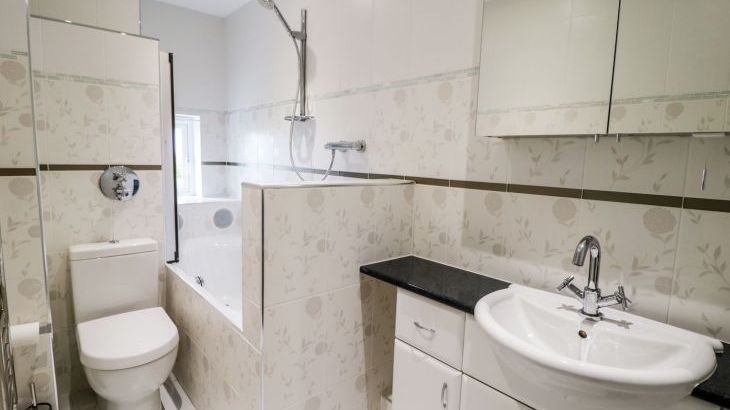 Castle Top Retreat - Photo 8