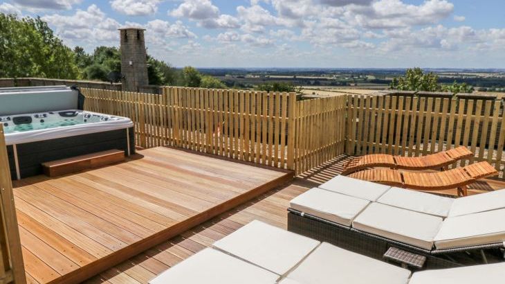 Castle Top Retreat - Photo 18