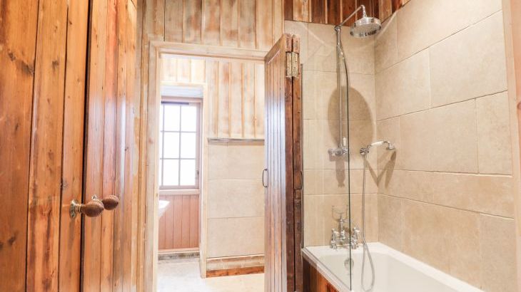 The Hen House - Photo 13