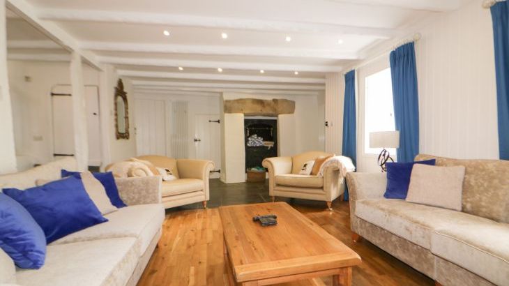 Great Western Farmhouse - Photo 6