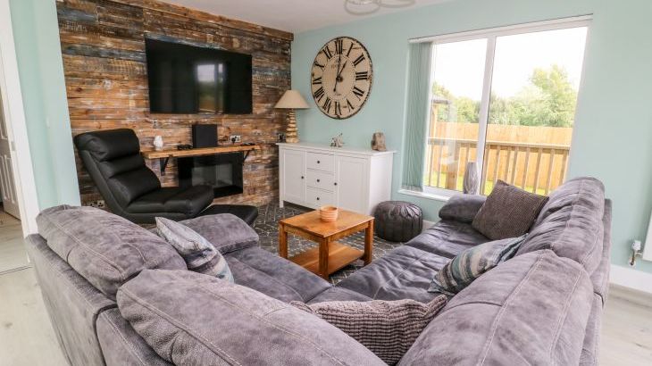 Meadowbank Lodge - Photo 3