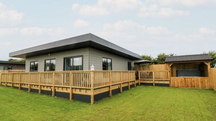 Meadowbank Lodge - Photo 1