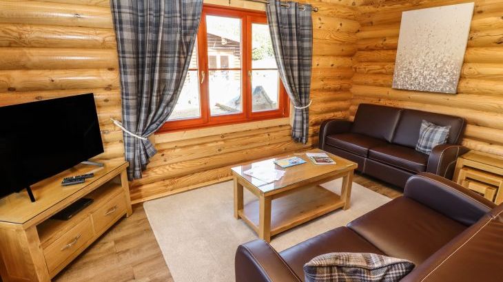 Pine Lodge - Photo 4