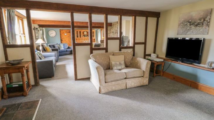 Hazel Barn - Photo 8