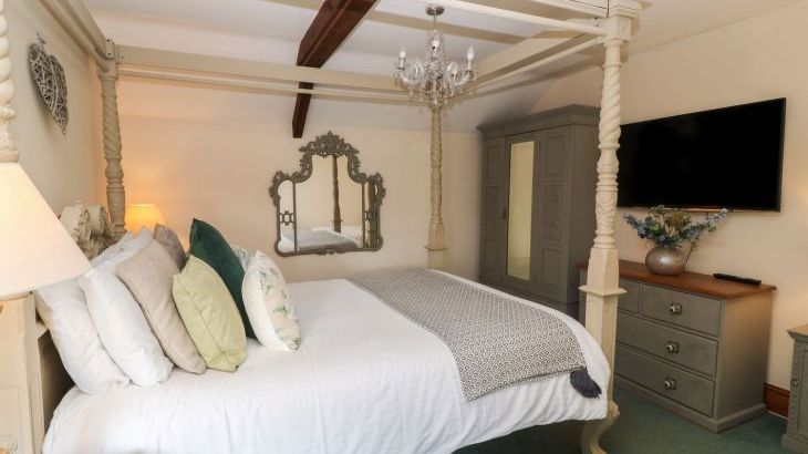 Hazel Barn - Photo 12