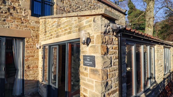 The Gatehouse - Photo 8